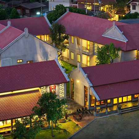 Chu Hotel Chiang Mai Exterior photo